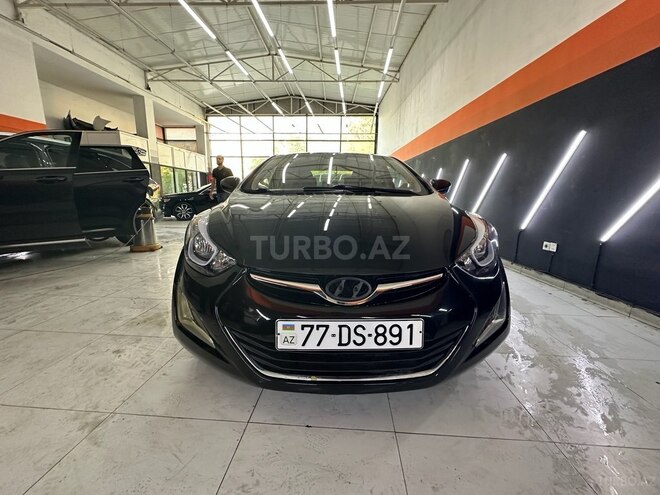 Hyundai Elantra-16