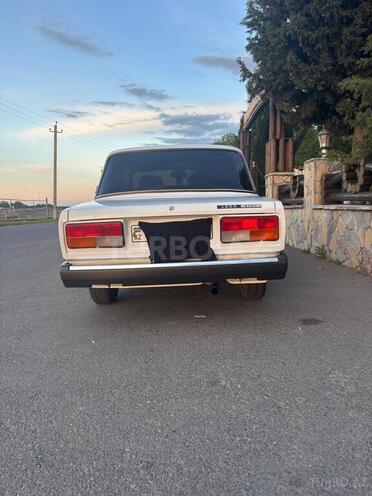 LADA (VAZ) 2107-4