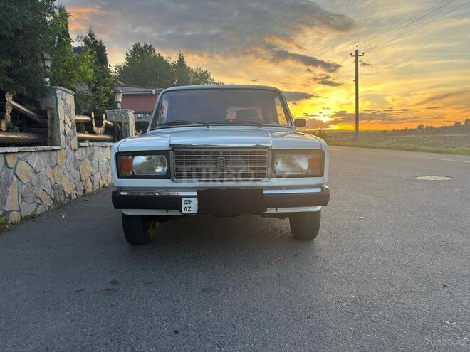 LADA (VAZ) 2107-1