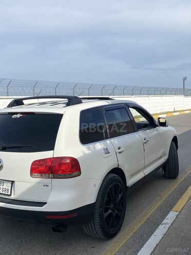 Volkswagen Touareg-3
