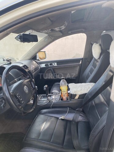 Volkswagen Touareg-8