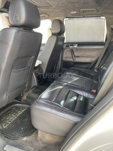 Volkswagen Touareg-9