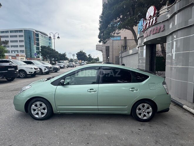 Toyota Prius-6