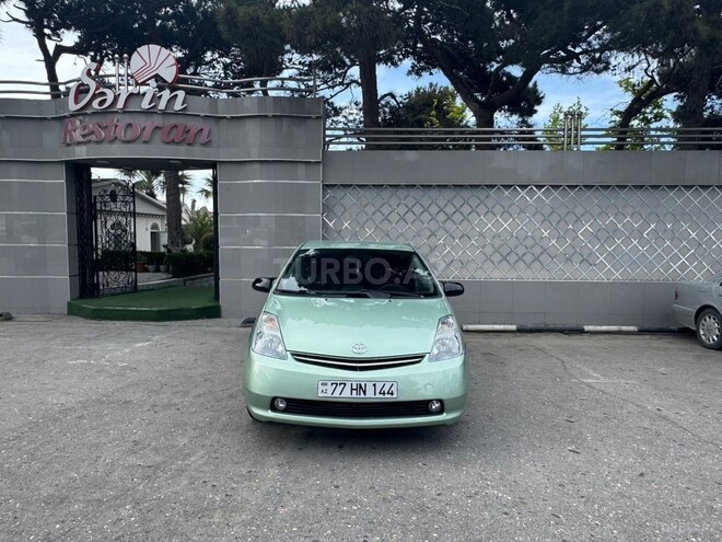 Toyota Prius-1