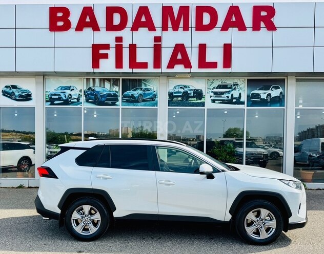 Toyota RAV4-7