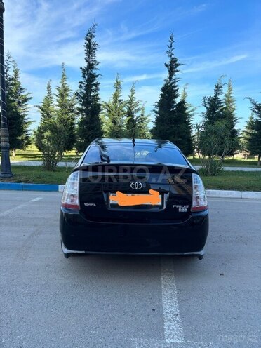 Toyota Prius-5