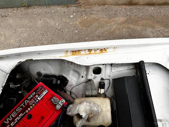 LADA (VAZ) 2107-21