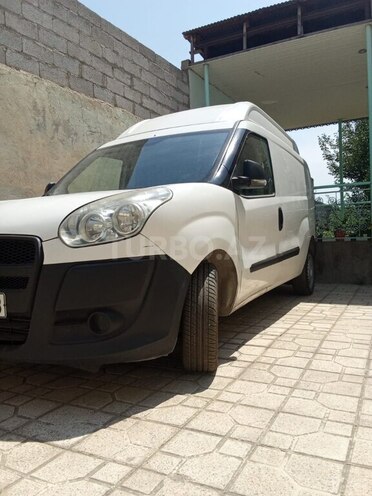 Fiat Doblo-4