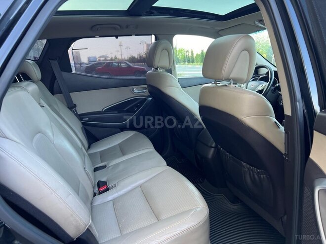 Hyundai Santa Fe-13