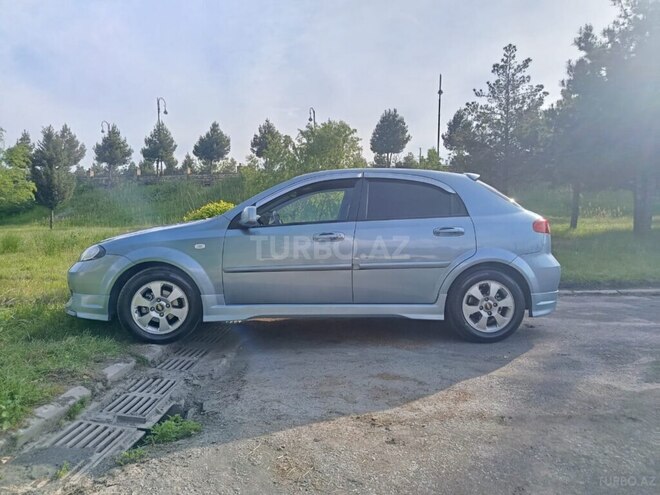 Chevrolet Lacetti-10