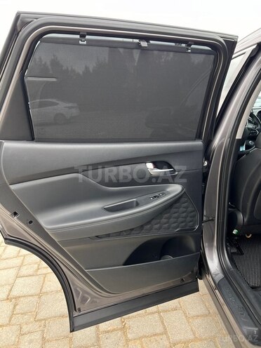 Hyundai Santa Fe-11