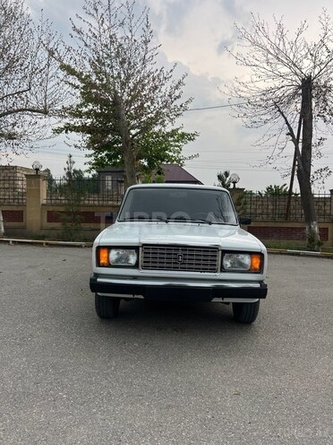 LADA (VAZ) 2107-1