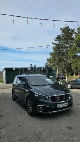 Kia Carnival-3