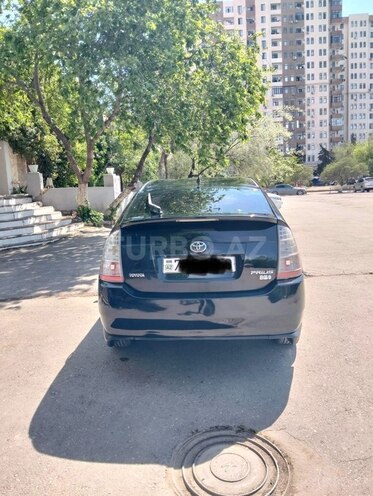 Toyota Prius-2