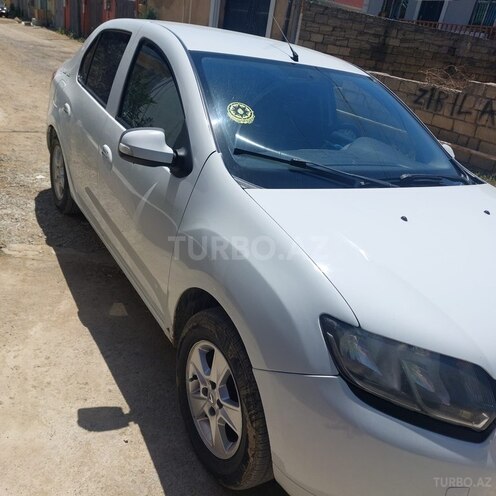 Renault Logan-2
