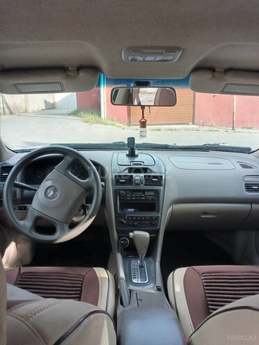 Nissan Maxima-3