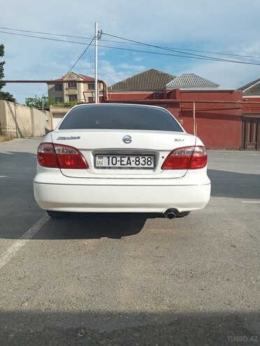 Nissan Maxima-2