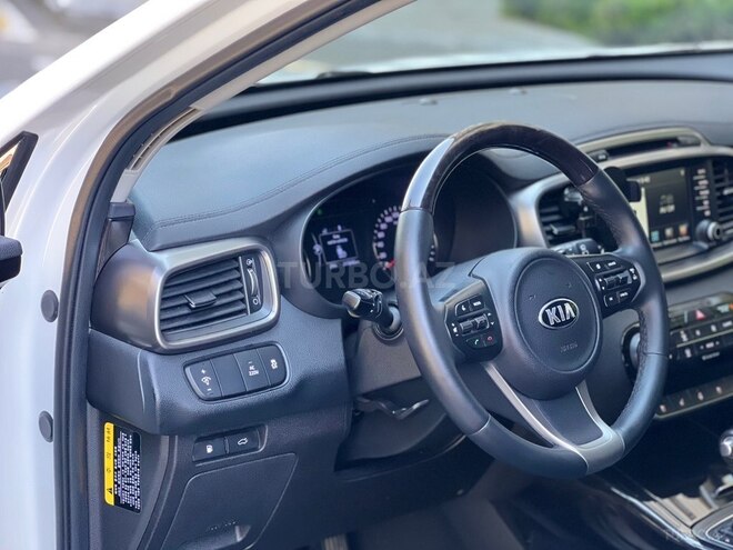 Kia Sorento-8