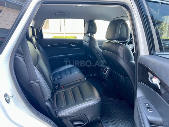 Kia Sorento-15
