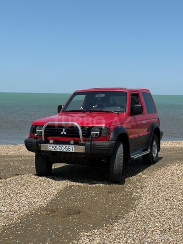 Mitsubishi Pajero-1