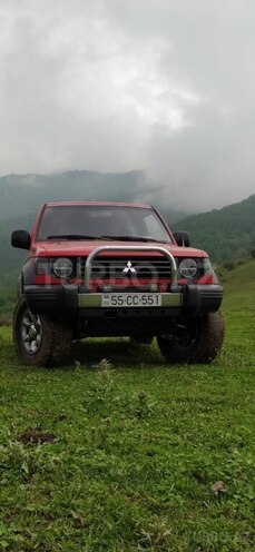 Mitsubishi Pajero-2