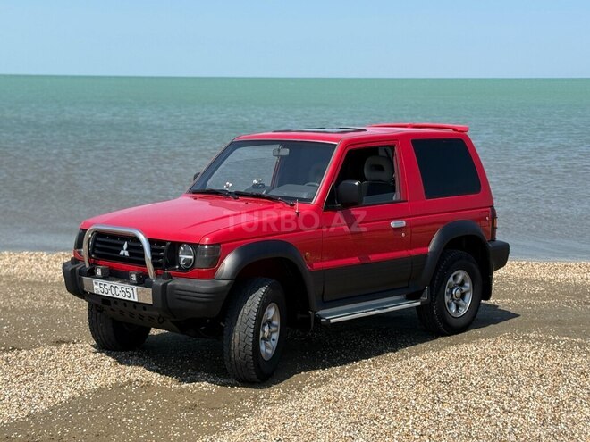 Mitsubishi Pajero-5
