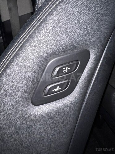 Hyundai Santa Fe-16