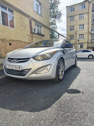 Hyundai Elantra-6