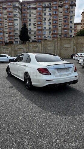 Mercedes E 450 4MATIC-7