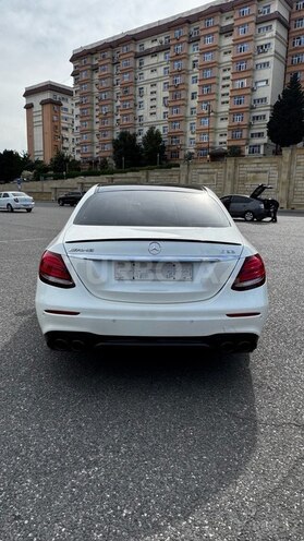 Mercedes E 450 4MATIC-5