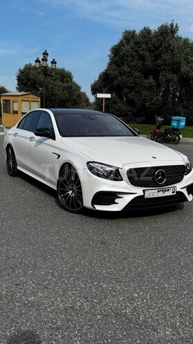 Mercedes E 450 4MATIC-3