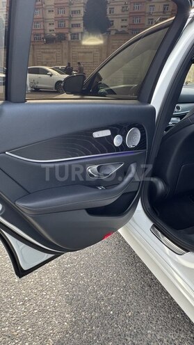Mercedes E 450 4MATIC-17