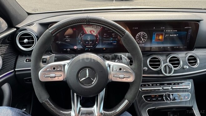 Mercedes E 450 4MATIC-15