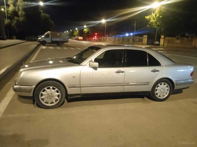 Mercedes E 280-3