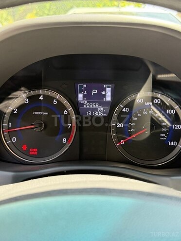 Hyundai Accent-6