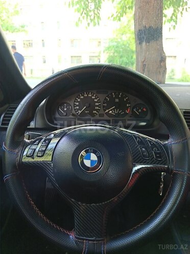 BMW 320-2