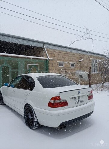 BMW 320-7