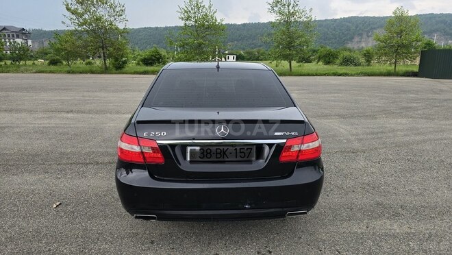 Mercedes E 200-5