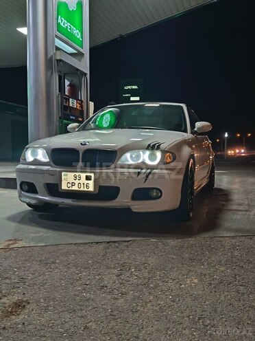 BMW 320-1