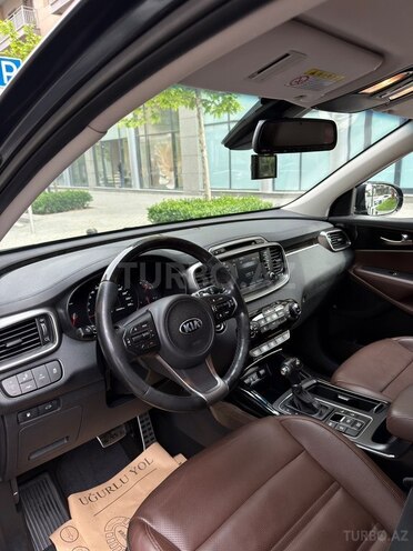 Kia Sorento-8