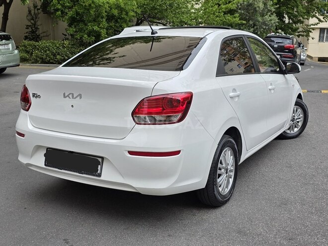 Kia Rio-8