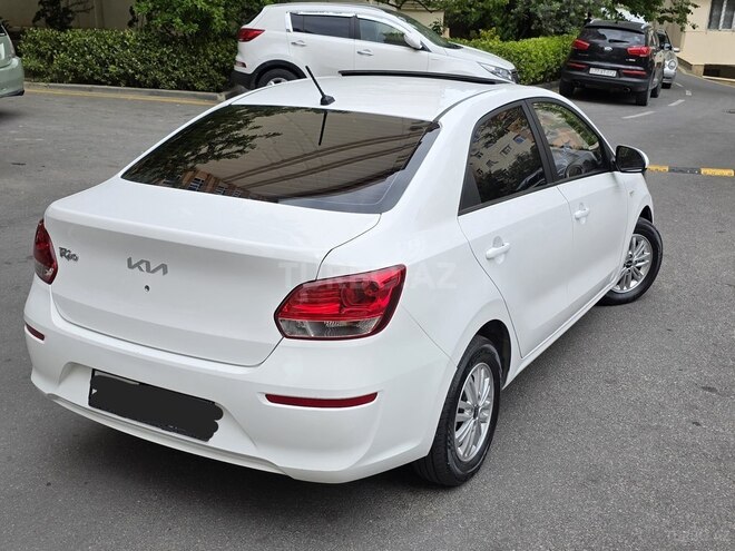 Kia Rio-9
