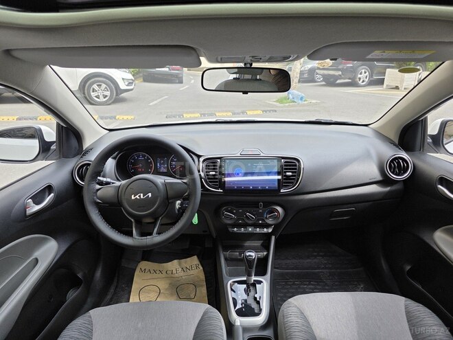 Kia Rio-18