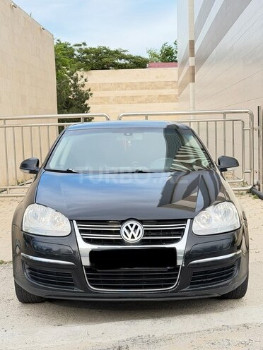 Volkswagen Jetta-13
