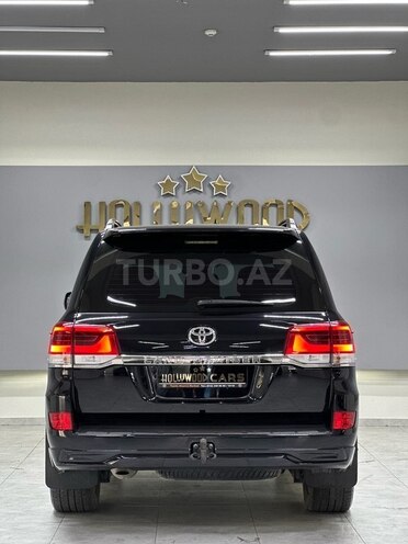 Toyota Land Cruiser 2018, 137,000 km - 4.0 l - Bakı