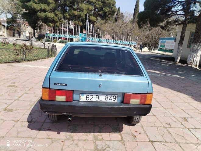 LADA (VAZ) 2109-2