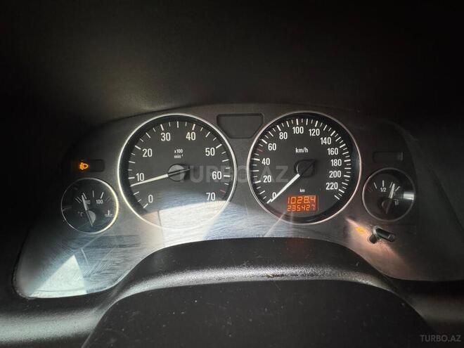 Opel Astra-10