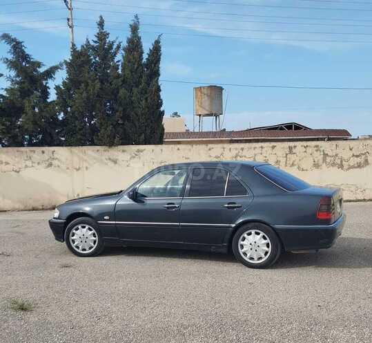 Mercedes C 240-12