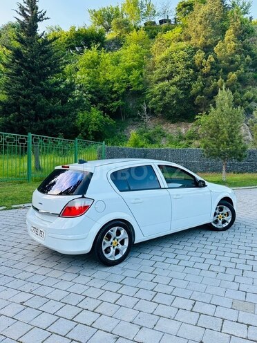 Opel Astra-12