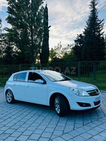 Opel Astra-11